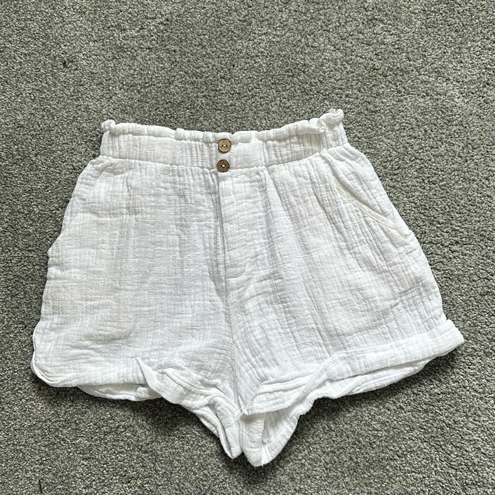 For Good(boutique) white linen shorts